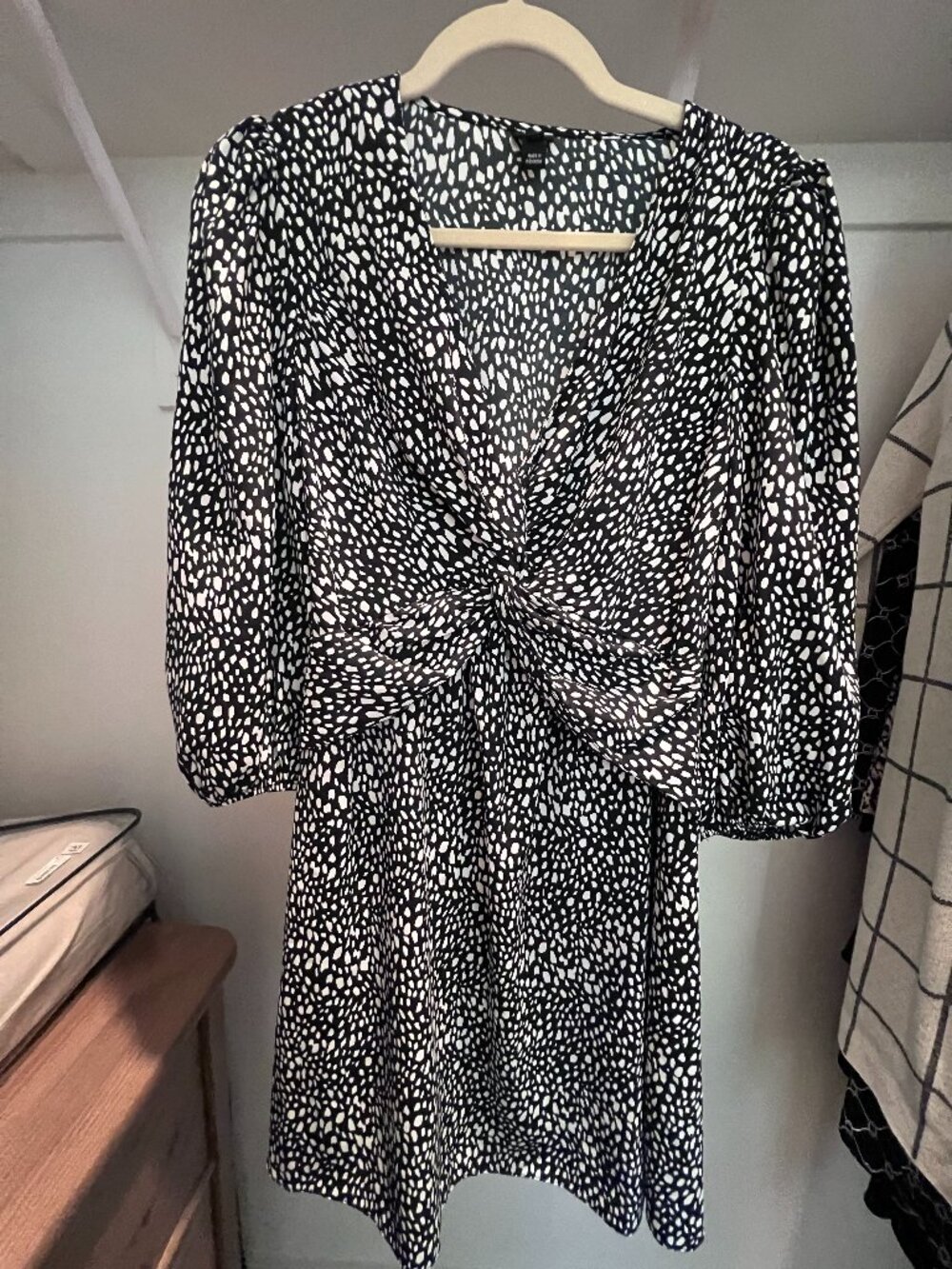 River Island - Knotted Front Dress, Size 4